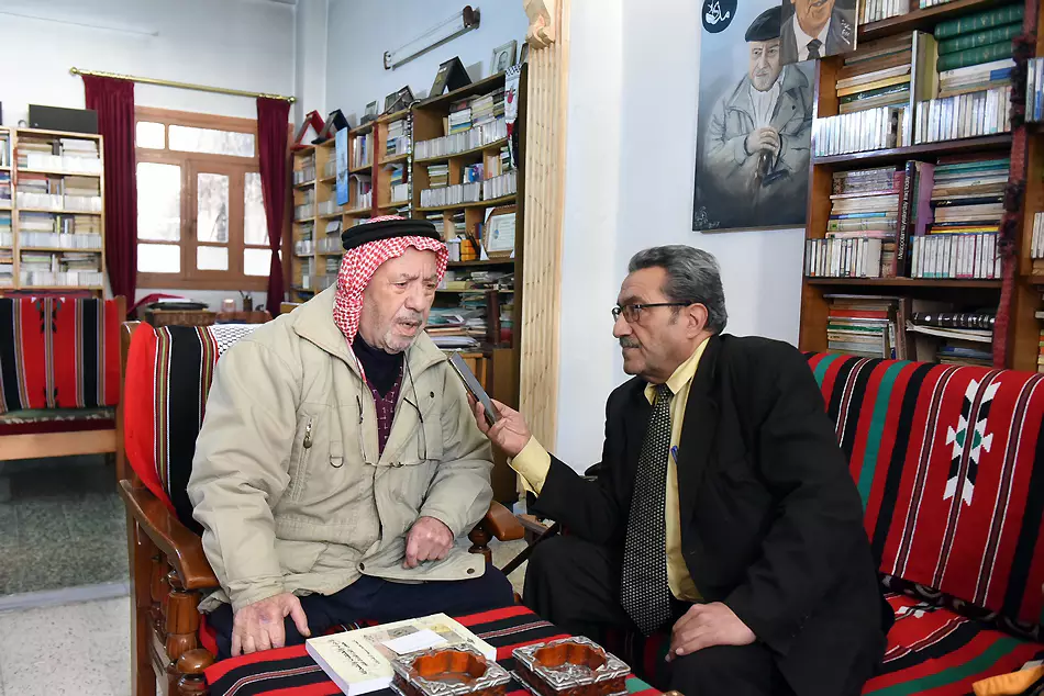لقاء مع أحد أهرامات حمص الأدبية الأديب و الشاعر عبد الكريم الناعم. 